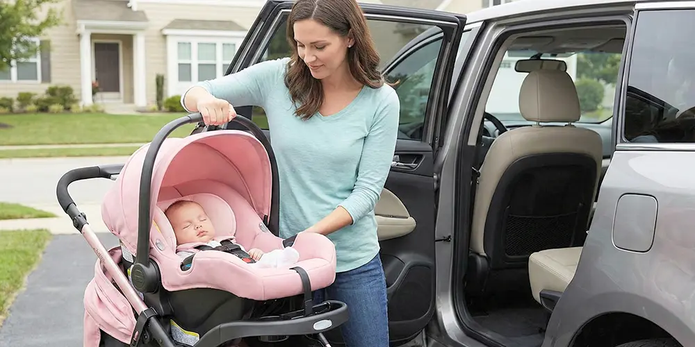 Carrinho de bebê em promoção: como saber se é oferta boa (sem cilada) imagem