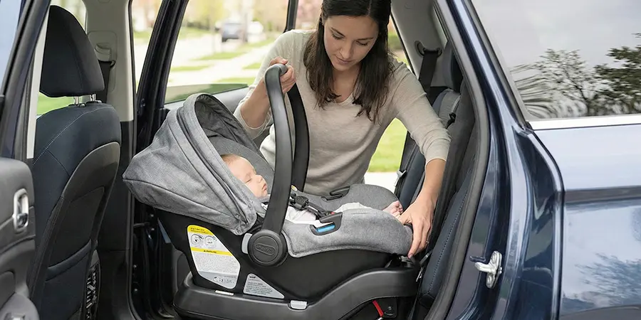 Cadeirinha e bebê conforto: como escolher, instalar e usar com segurança (2026) imagem